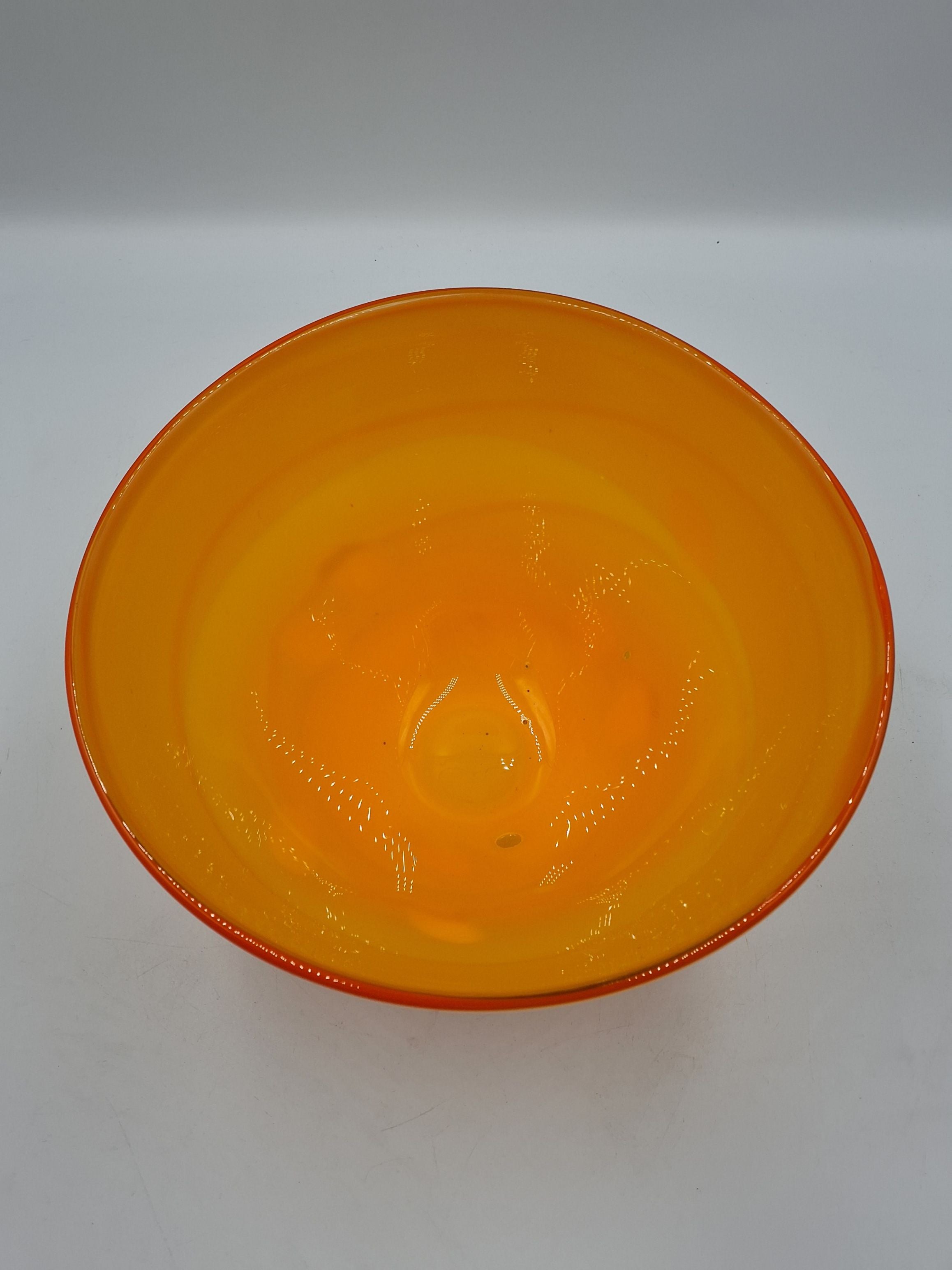 Orange glasskål